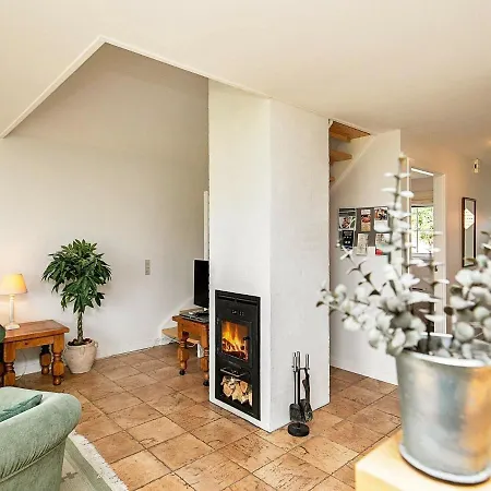 Holiday home Three-bedroom Holiday In Brenderup Fyn 1 *
